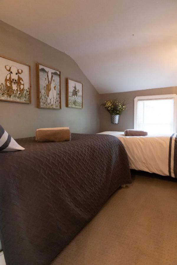 The Carriage House 1836 Millersburg