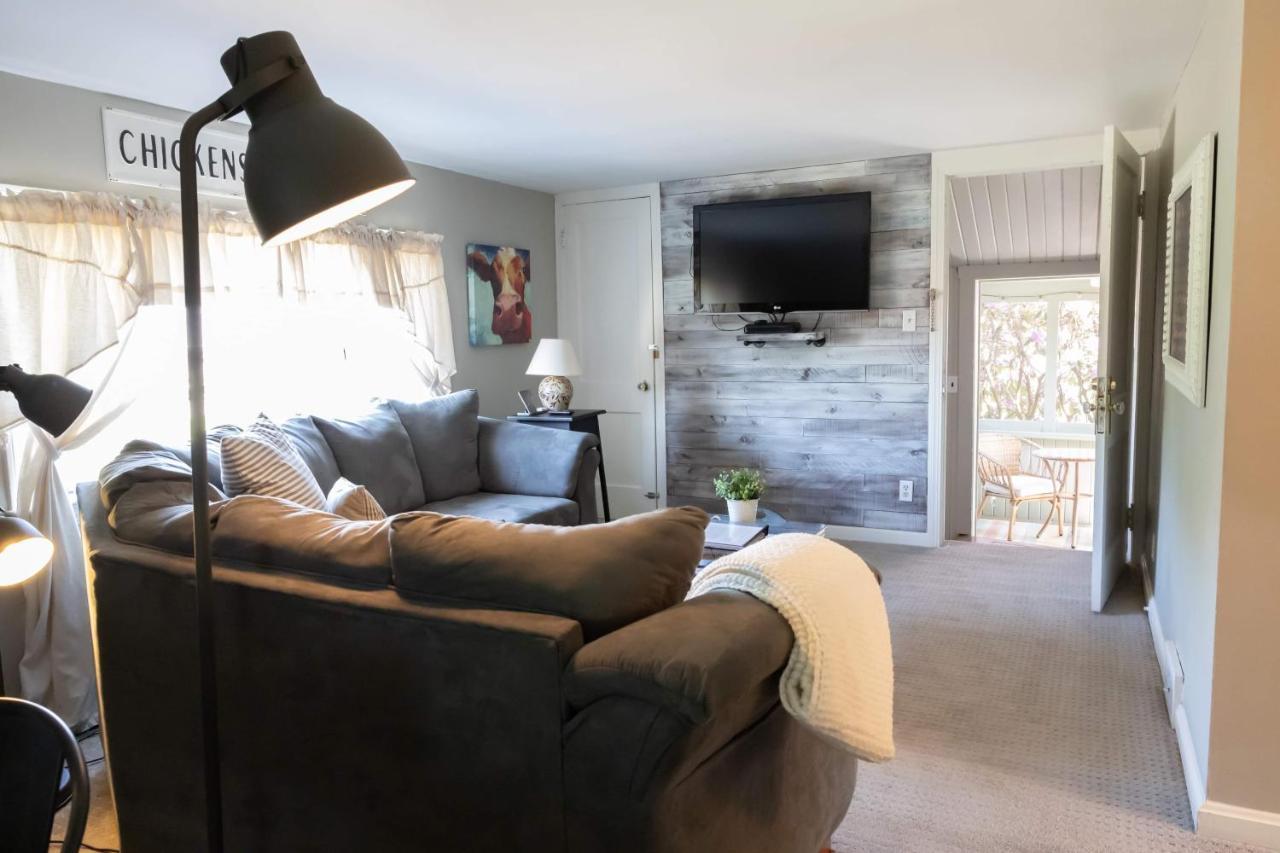 The Carriage House 1836 Millersburg